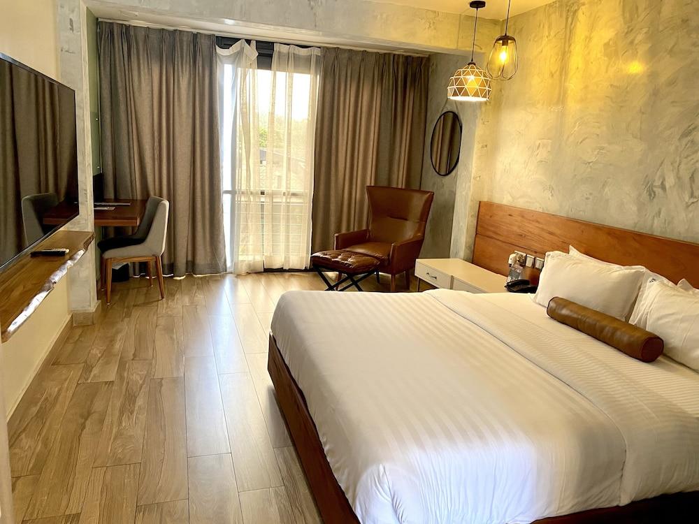 Fairway Hotel and Spa — 10
