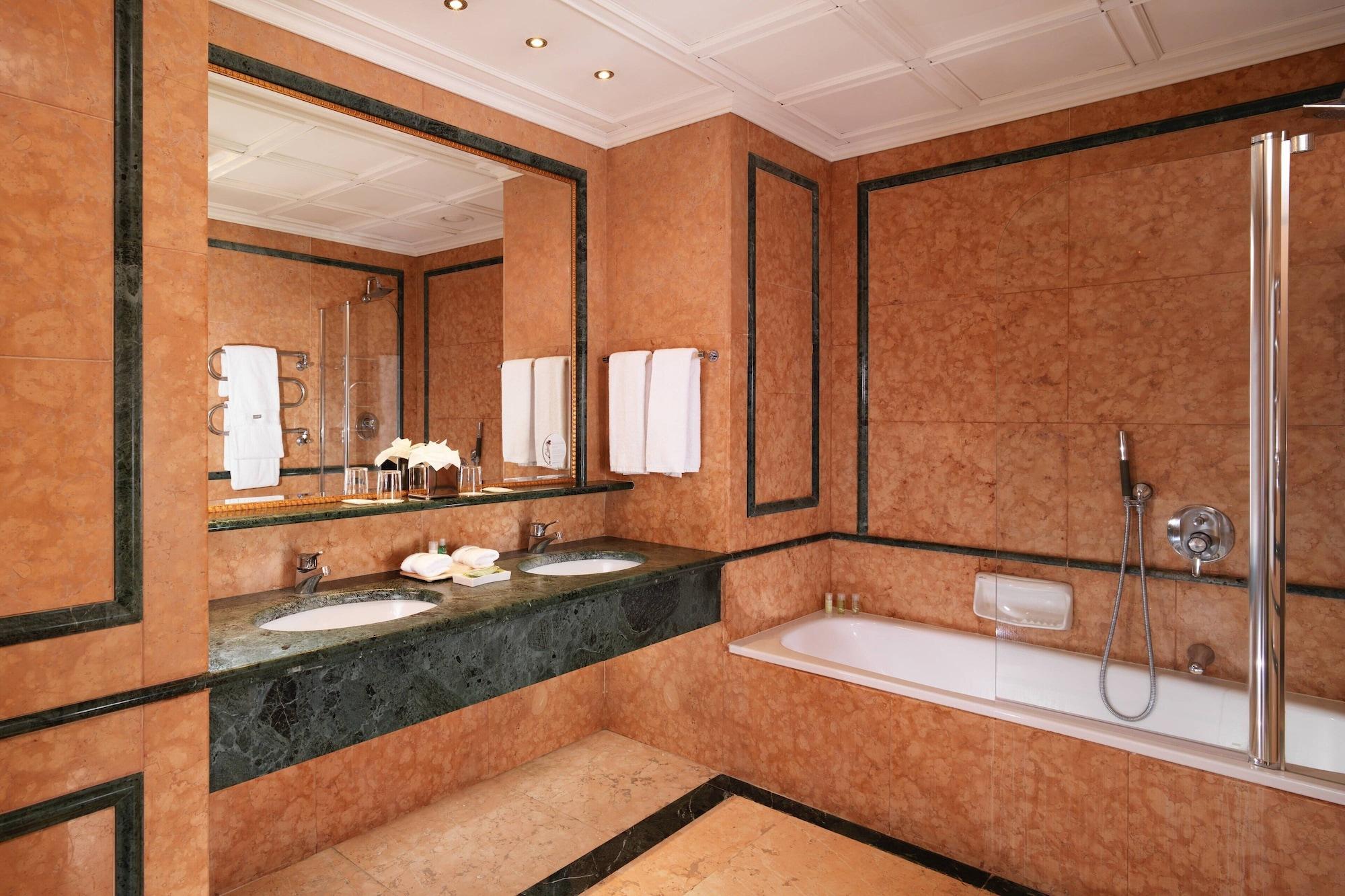 WESTIN PALACE MILAN 15194 — 9