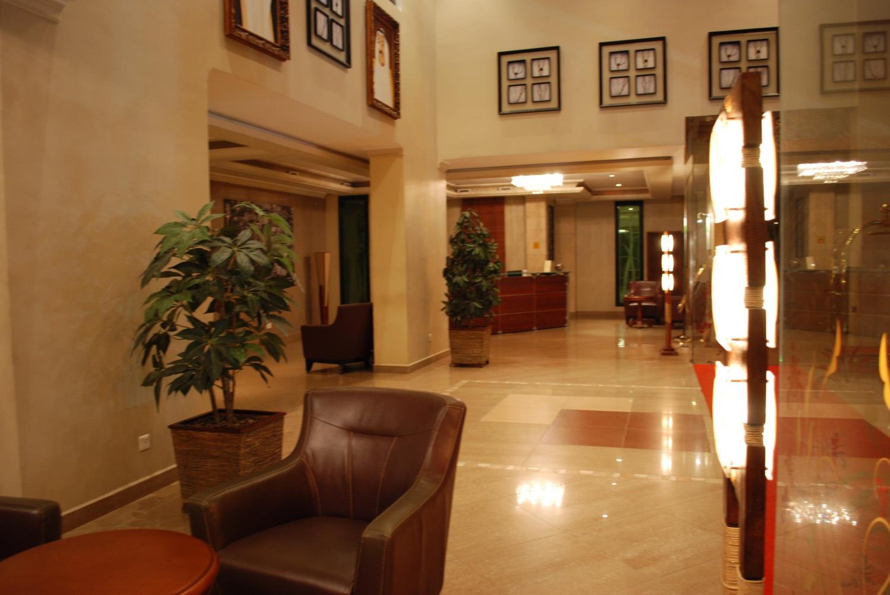 Times Square Suite — 8