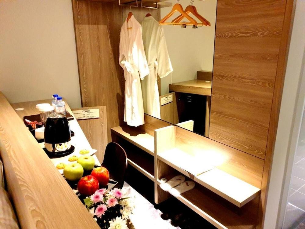 Fortune Atrium Hotel — 9