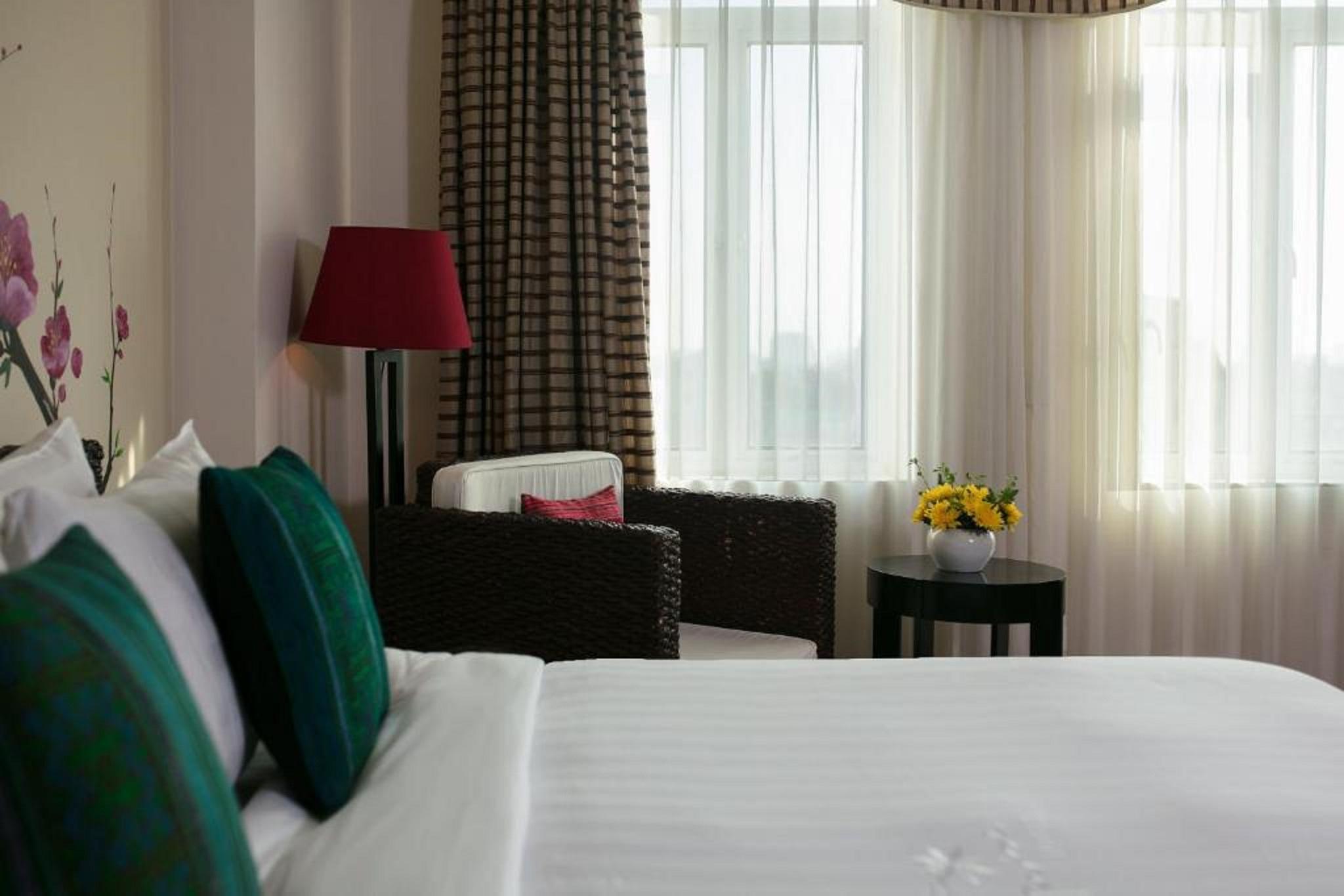 ANISE HOTEL — 2