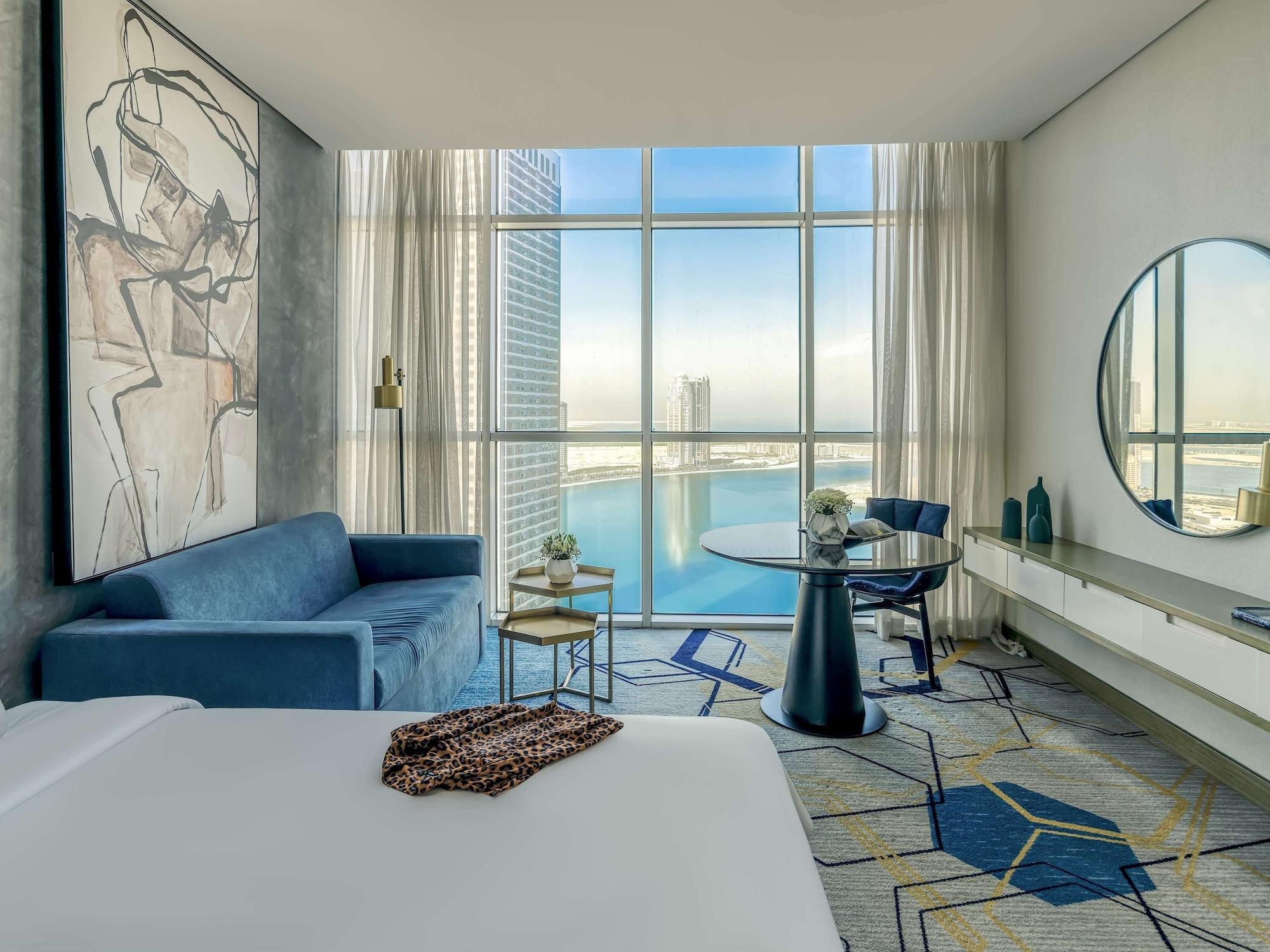 Pullman Hotel Sharjah — 1