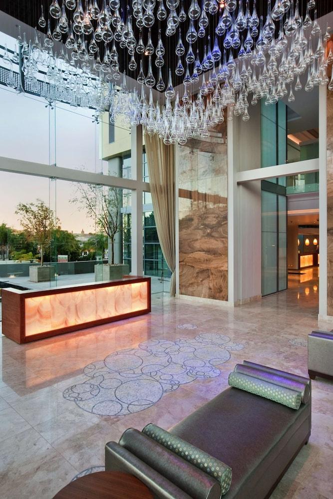 HILTON WINDHOEK 144836 — 10