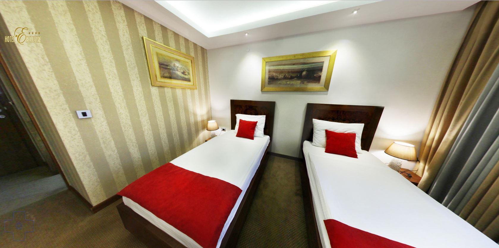 EXCLUSIVE HOTEL 969725 — 3