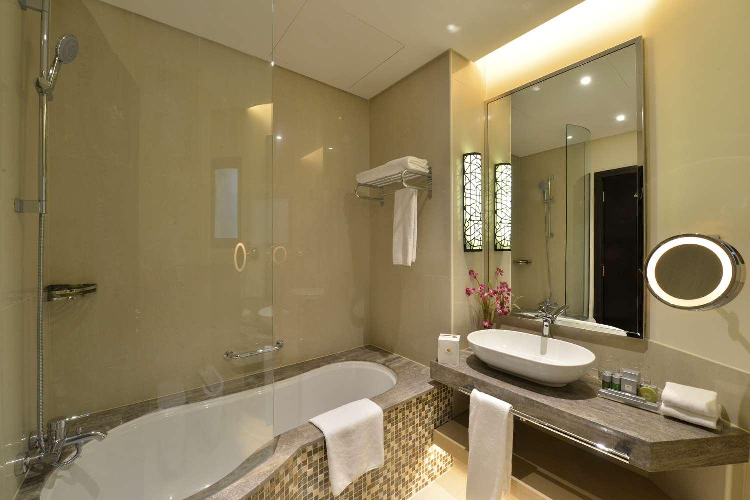 Gulf Executive Residence (within Gulf Hotel premises) — 1