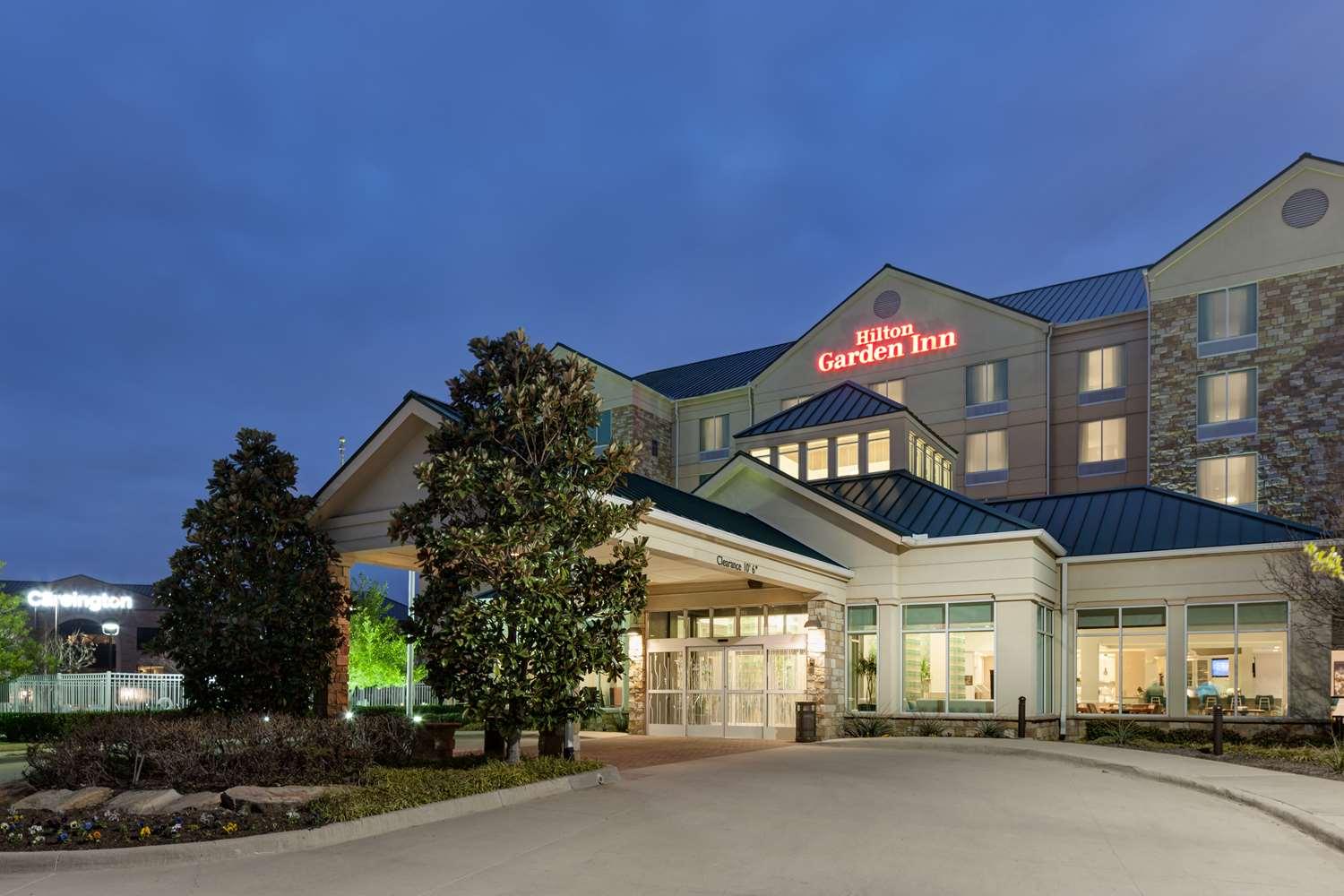 Hilton Garden Inn Frisco — 4