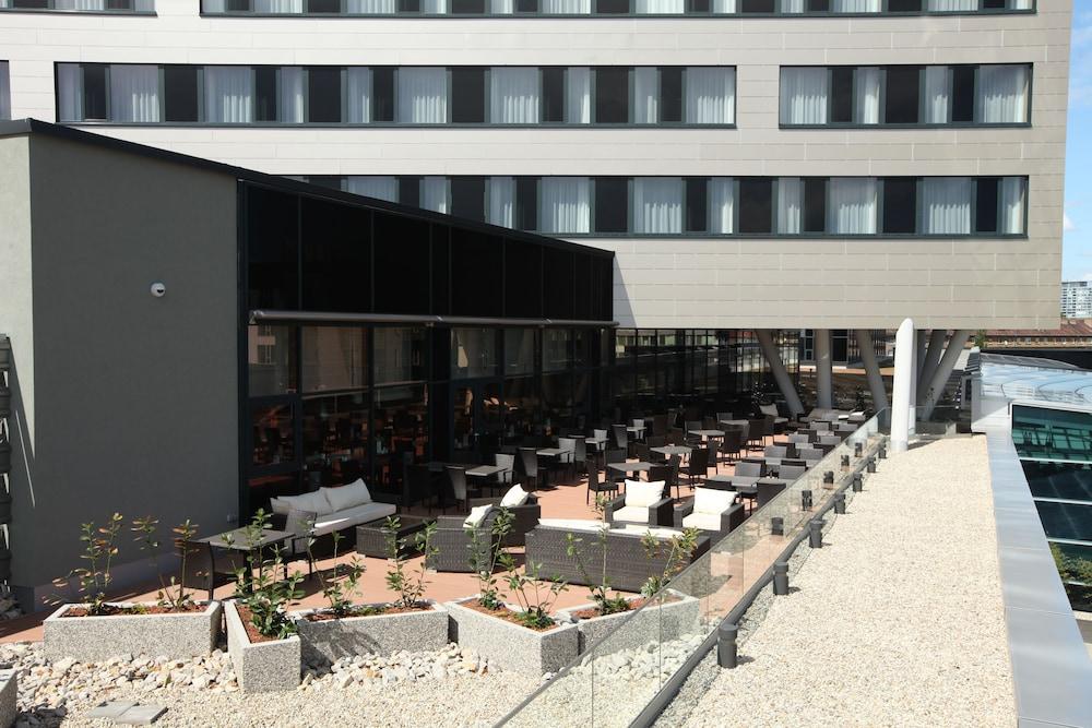 Lindner Hotel Bratislava, Part of Jdv by Hyatt — 10