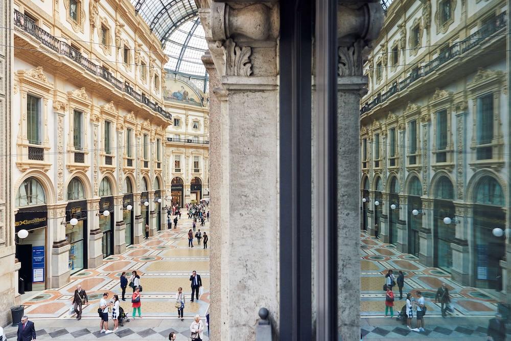 PARK HYATT MILAN 15114 — 7