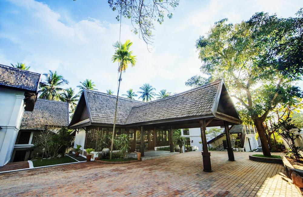 PARASOL BLANC HOTEL 90949 — 5