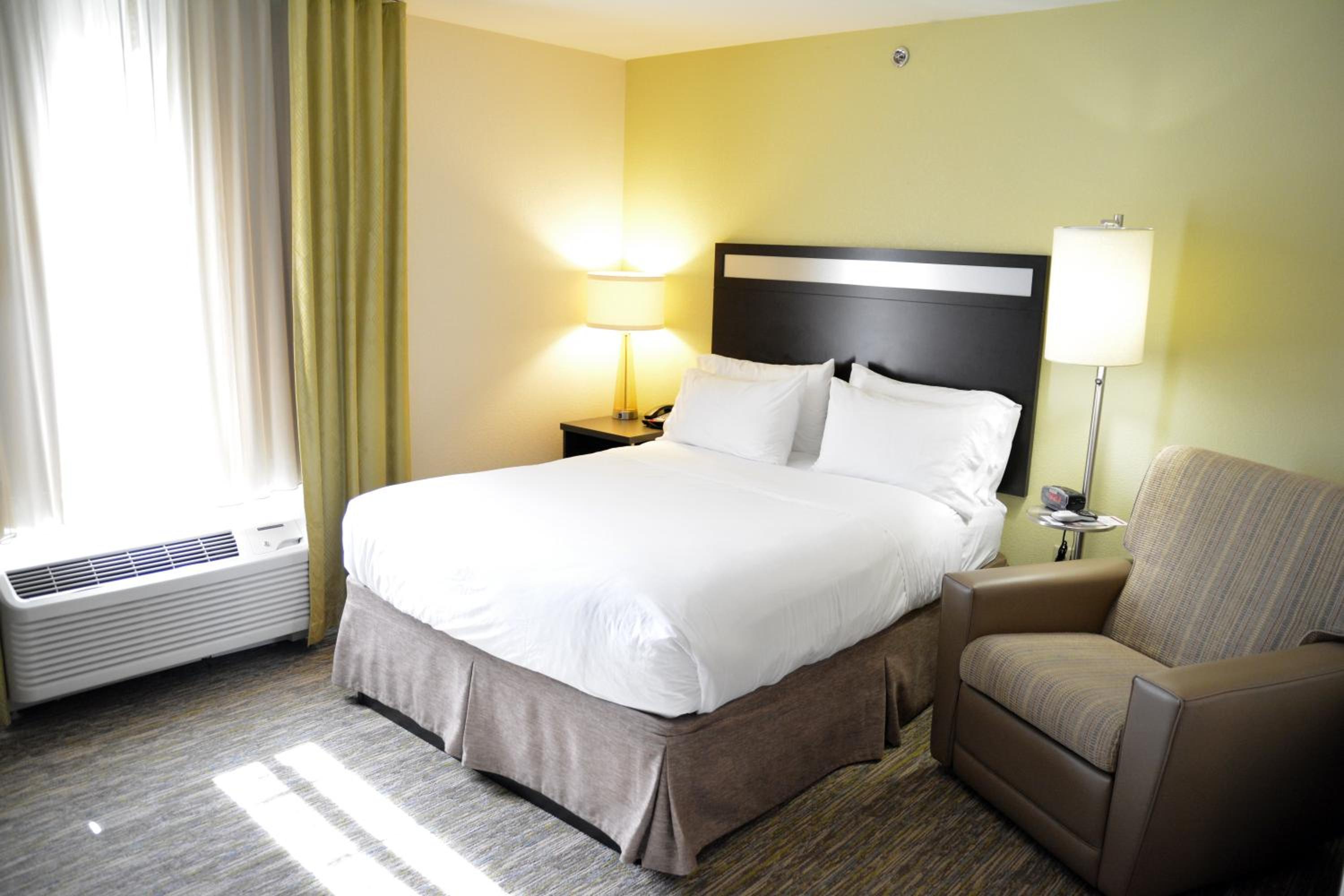 Candlewood Suites Youngstown West - Austintown, an IHG Hotel — 9