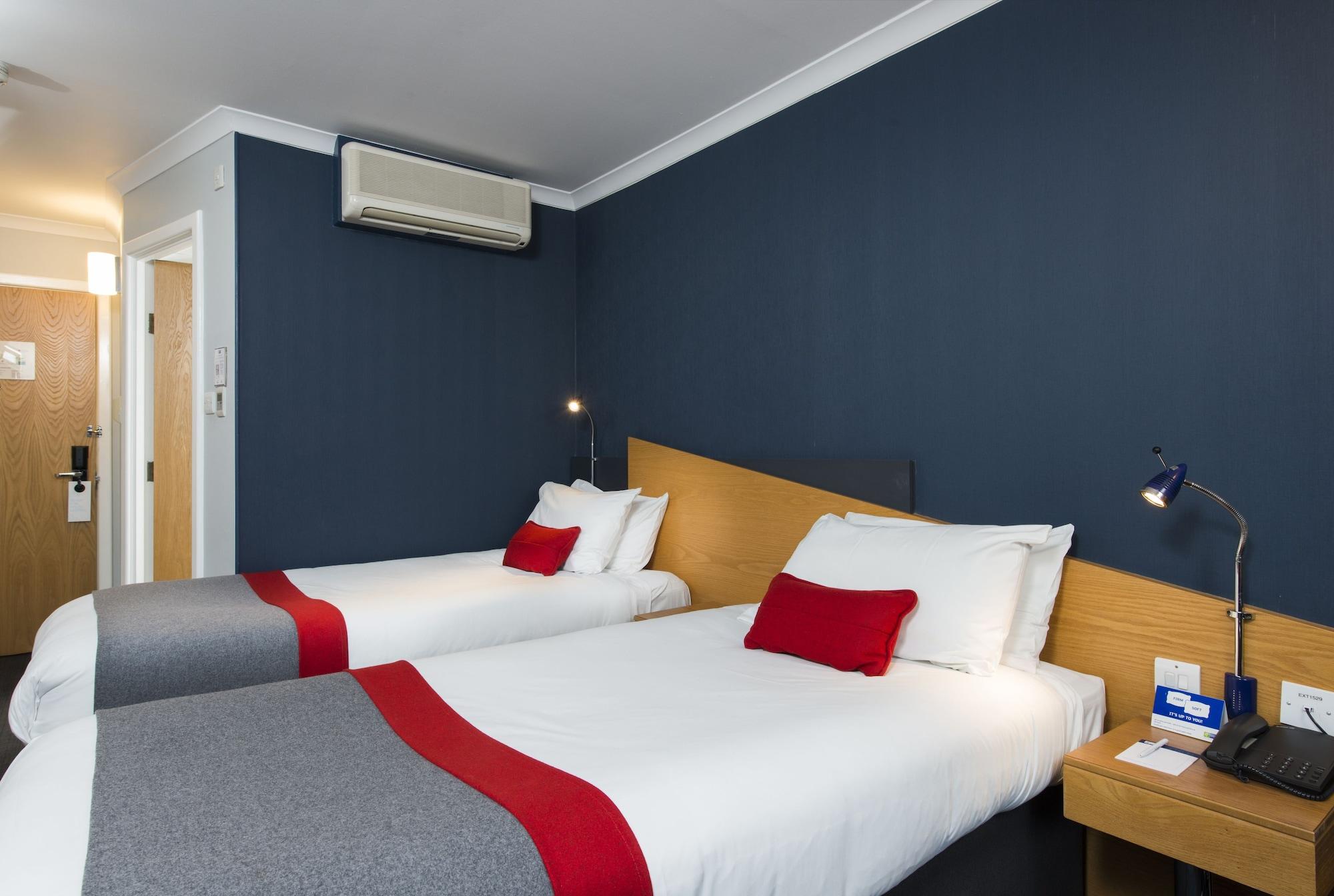 Holiday Inn Express Newport — 5