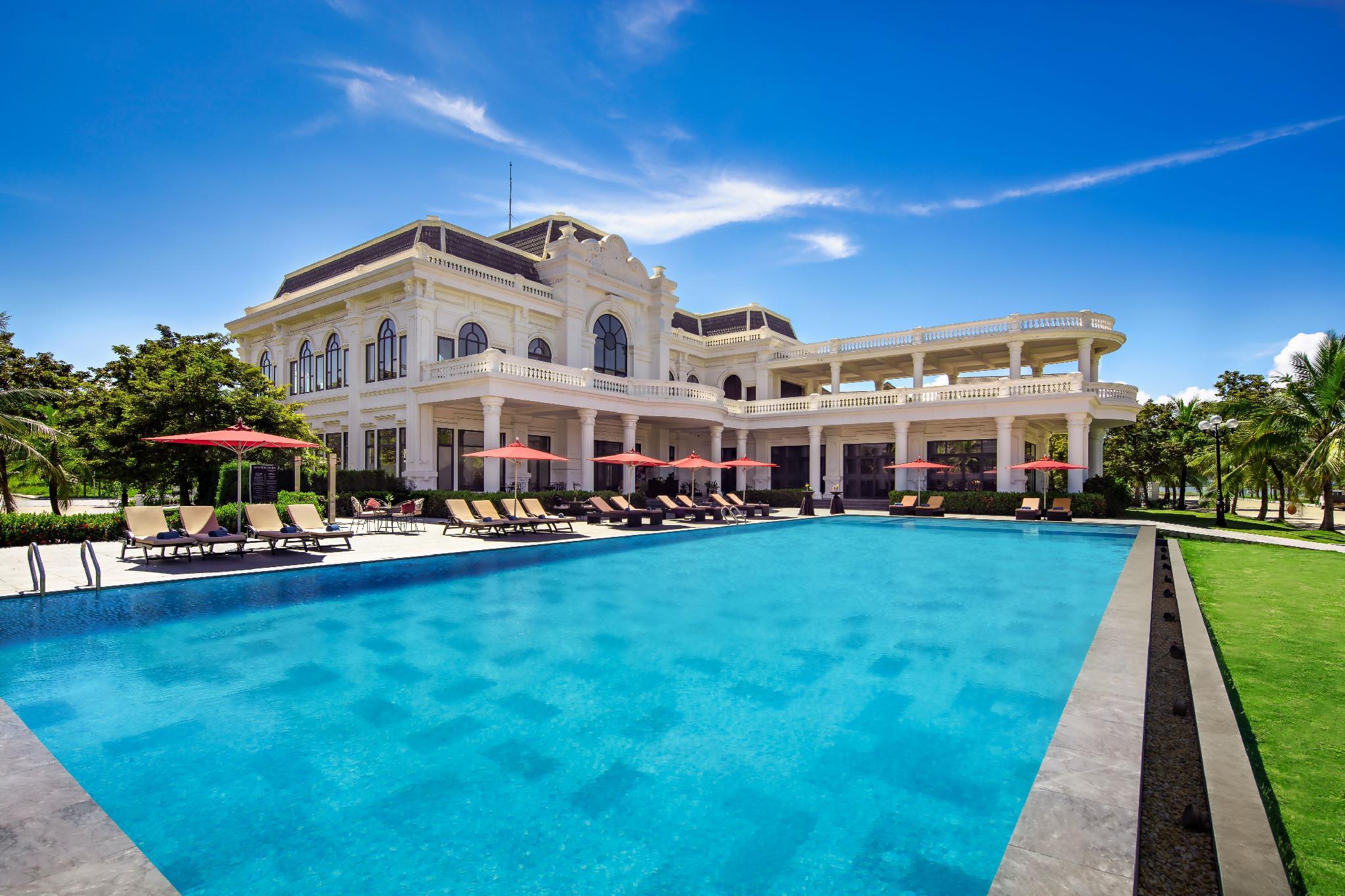 Paradise Suites Hotel — 3