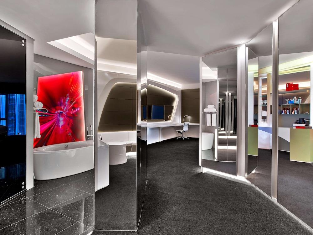 V Hotel Dubai Curio Collection By Hilton — 6