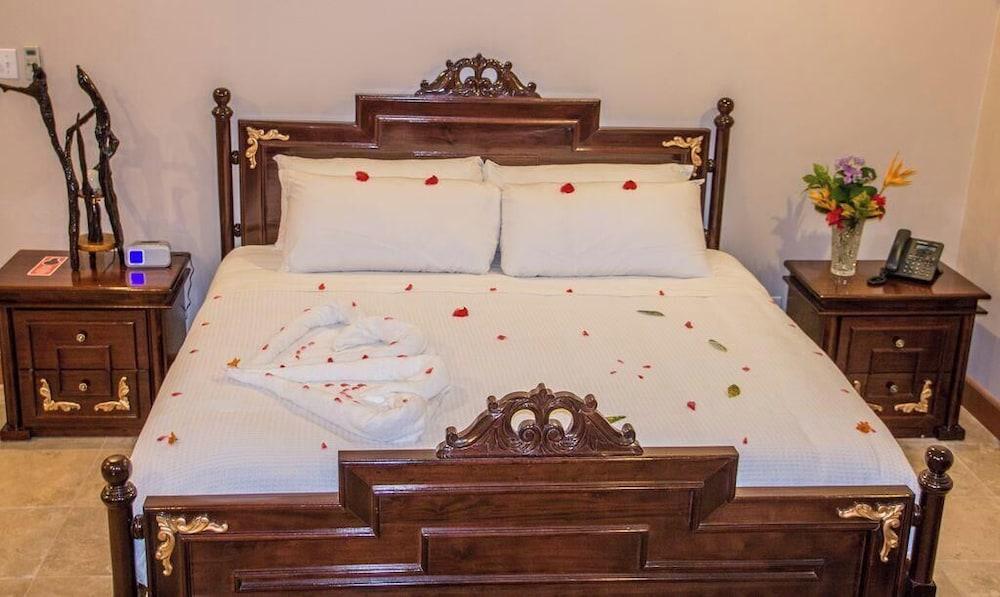 Black Orchid Resort — 8