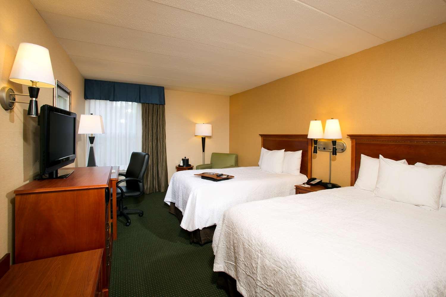 Hampton Inn Alexandria/Pentagon South — 9