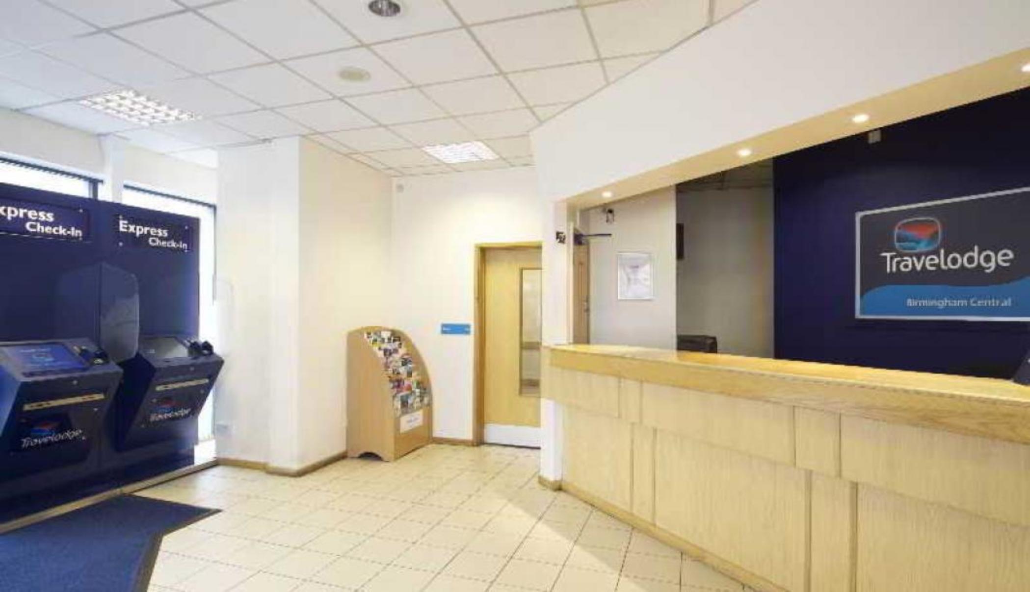 Travelodge Birmingham Central Broadway Plaza — 2