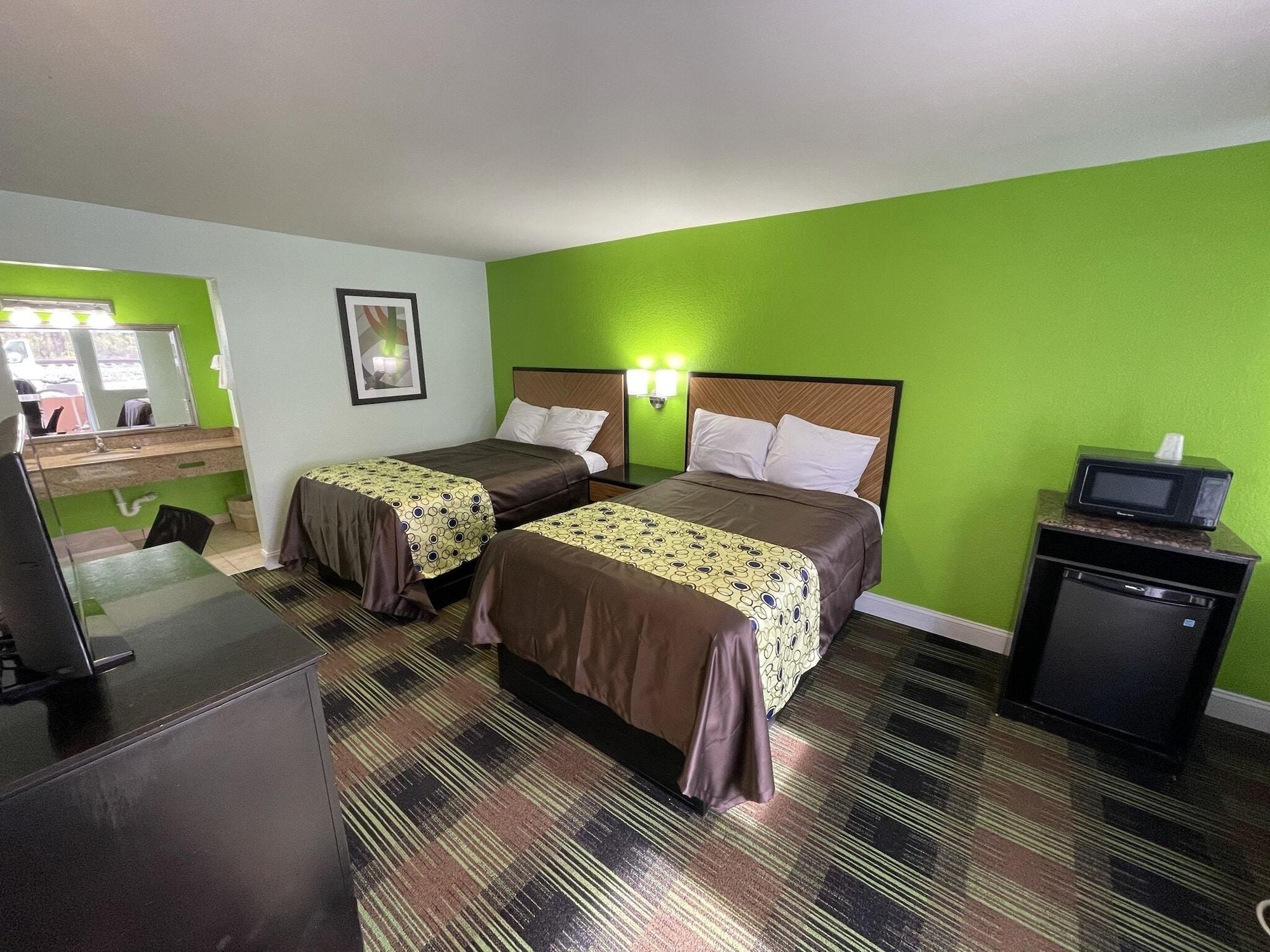 Bowers Hill Inn — 7