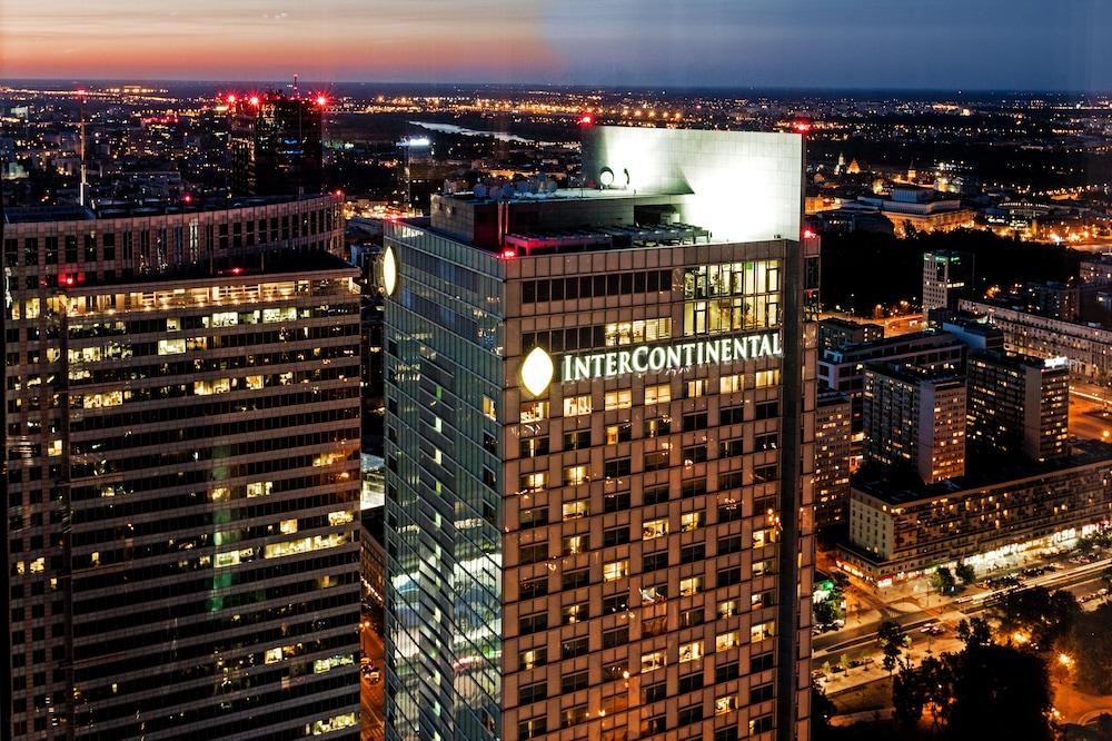 INTERCONTINENTAL WARSZAWA 120212 — 2