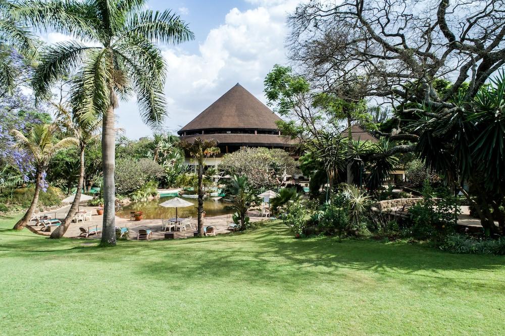 SAFARI PARK HOTEL(V) — 1