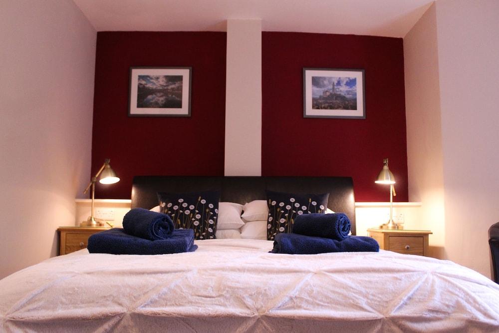 Acomb Lodge — 2