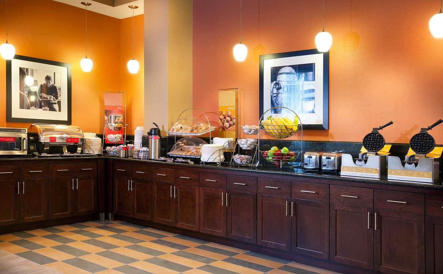 Hampton Inn Alexandria/Pentagon South — 3