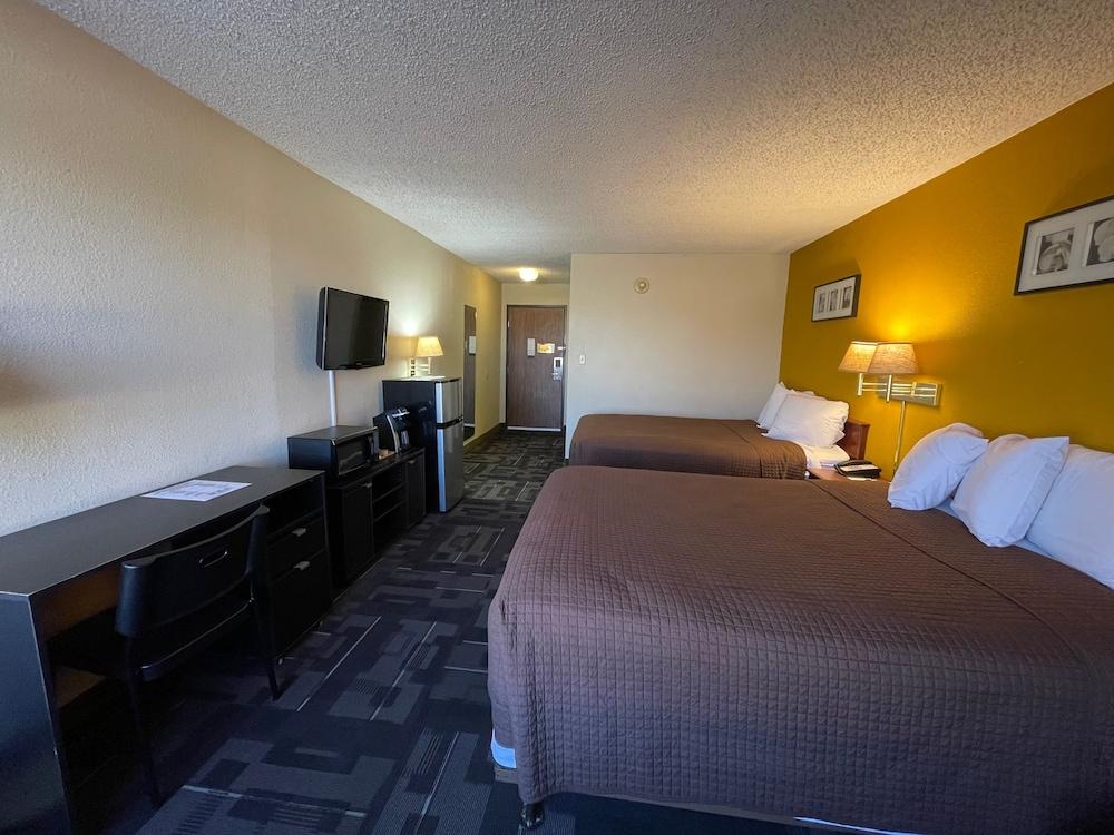 Abilene Whitten Inn — 10
