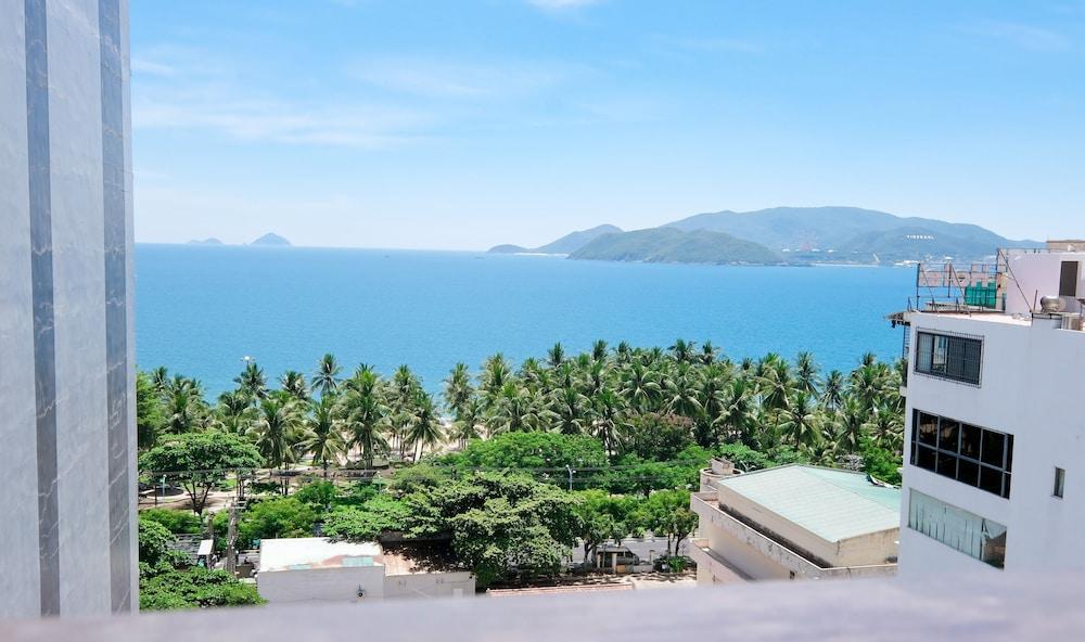 Prague Nha Trang Hotel — 2