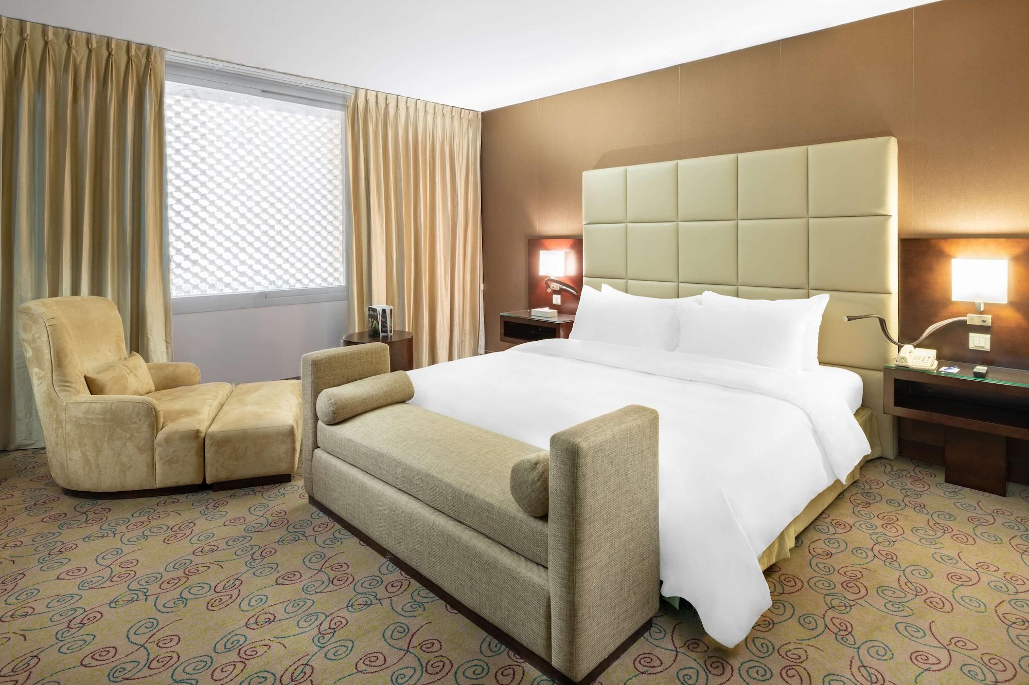 Radisson Blu Riyadh — 8