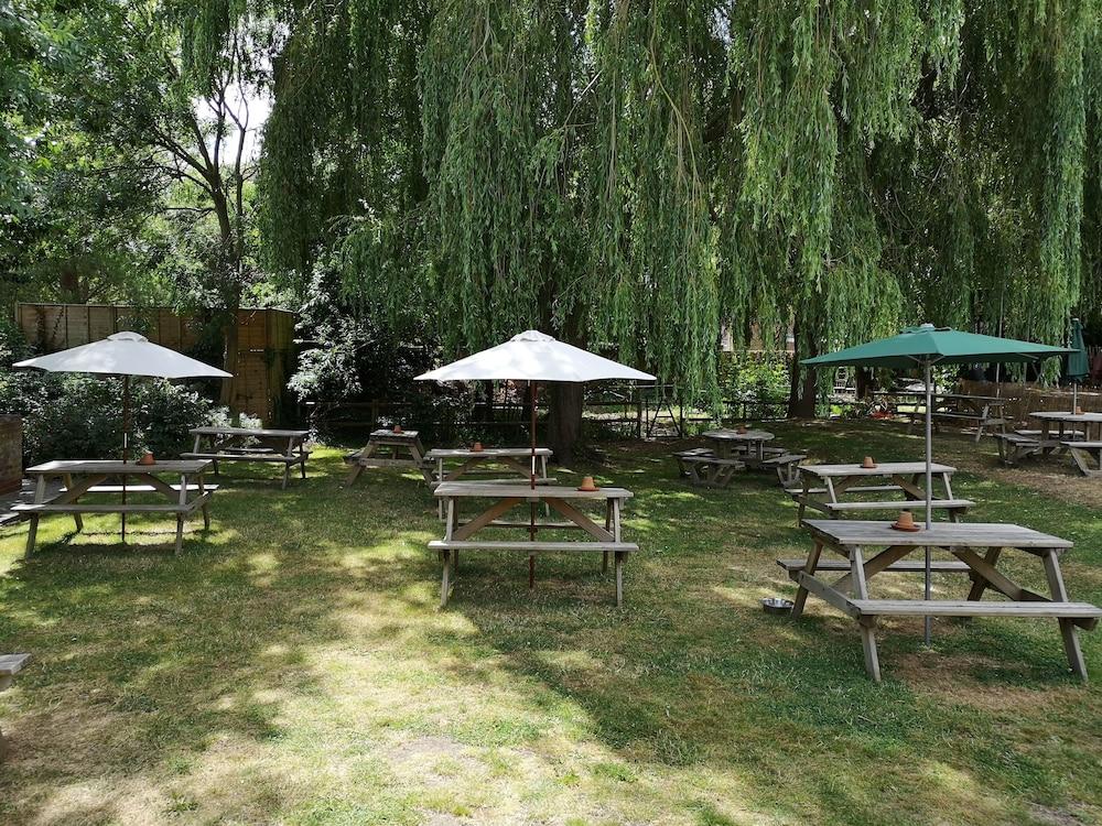The Woolpack Inn — 4