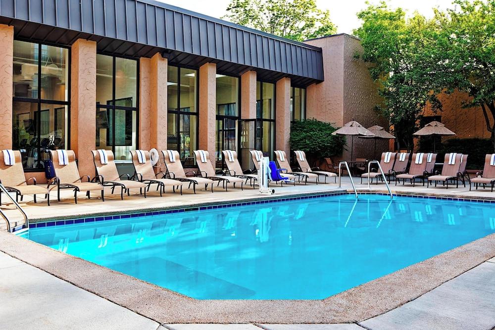 SHERATON MILWAUKEE BROOKFIELD HOTEL — 3
