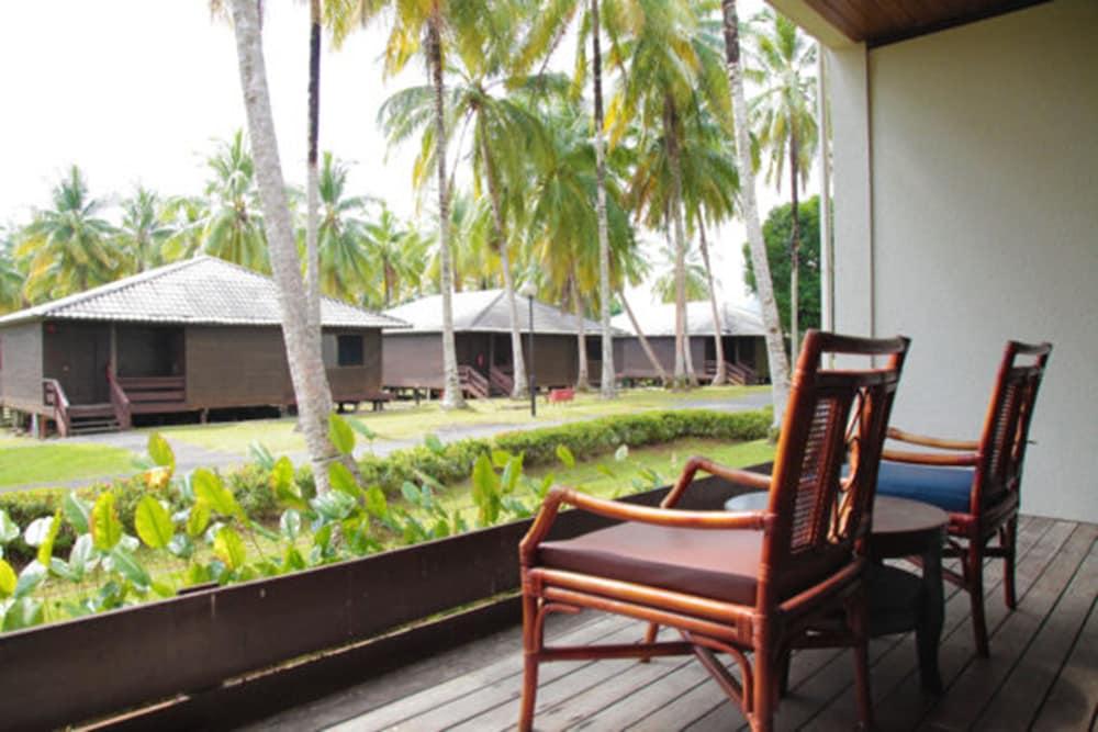 DAMAI BEACH RESORT — 8