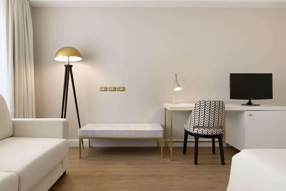 Hotel Avenue Louise Brussels Trademark Collection by Wyndham — 5