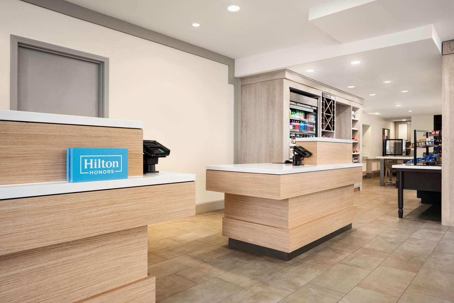 Hilton Garden Inn Ft. Collins — 9