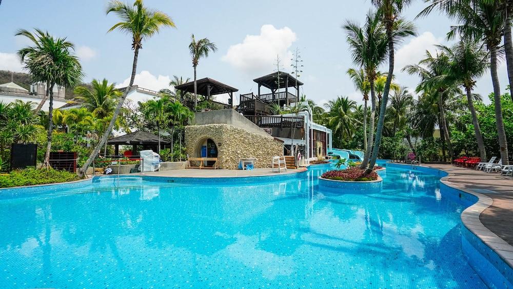Yoho Landis Beach Resort 884365 — 2