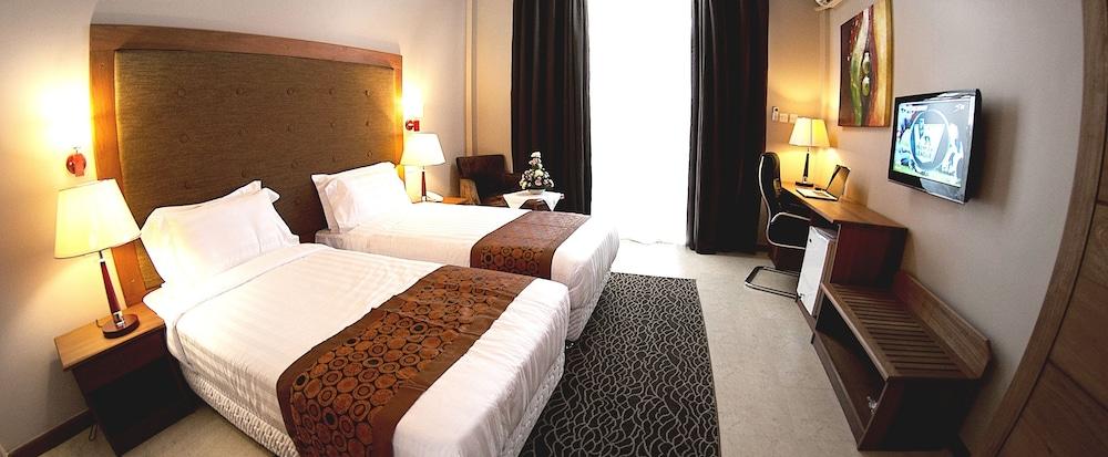 Seascape Hotel — 9