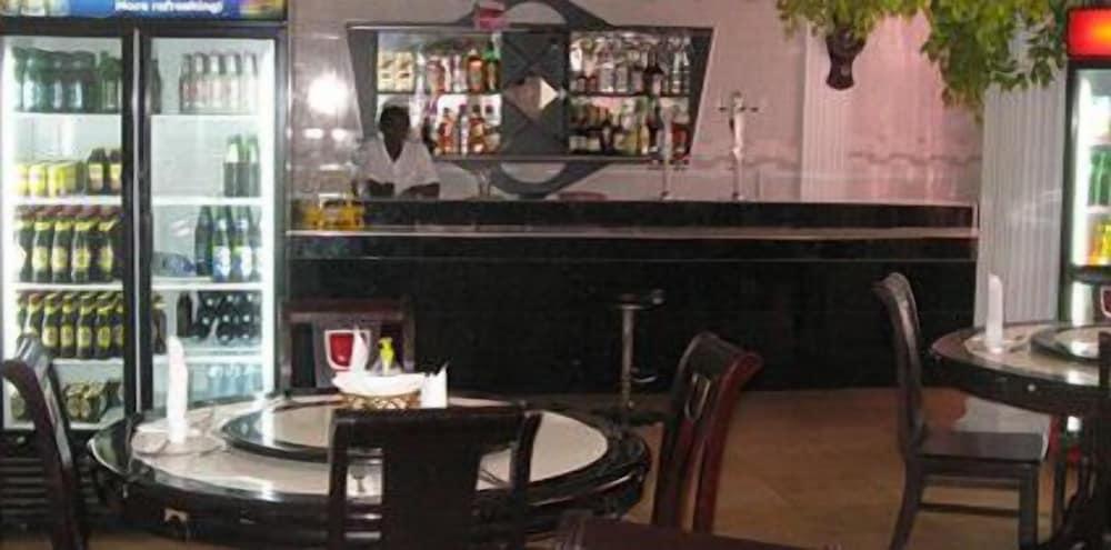Grand View Hotel 1146188