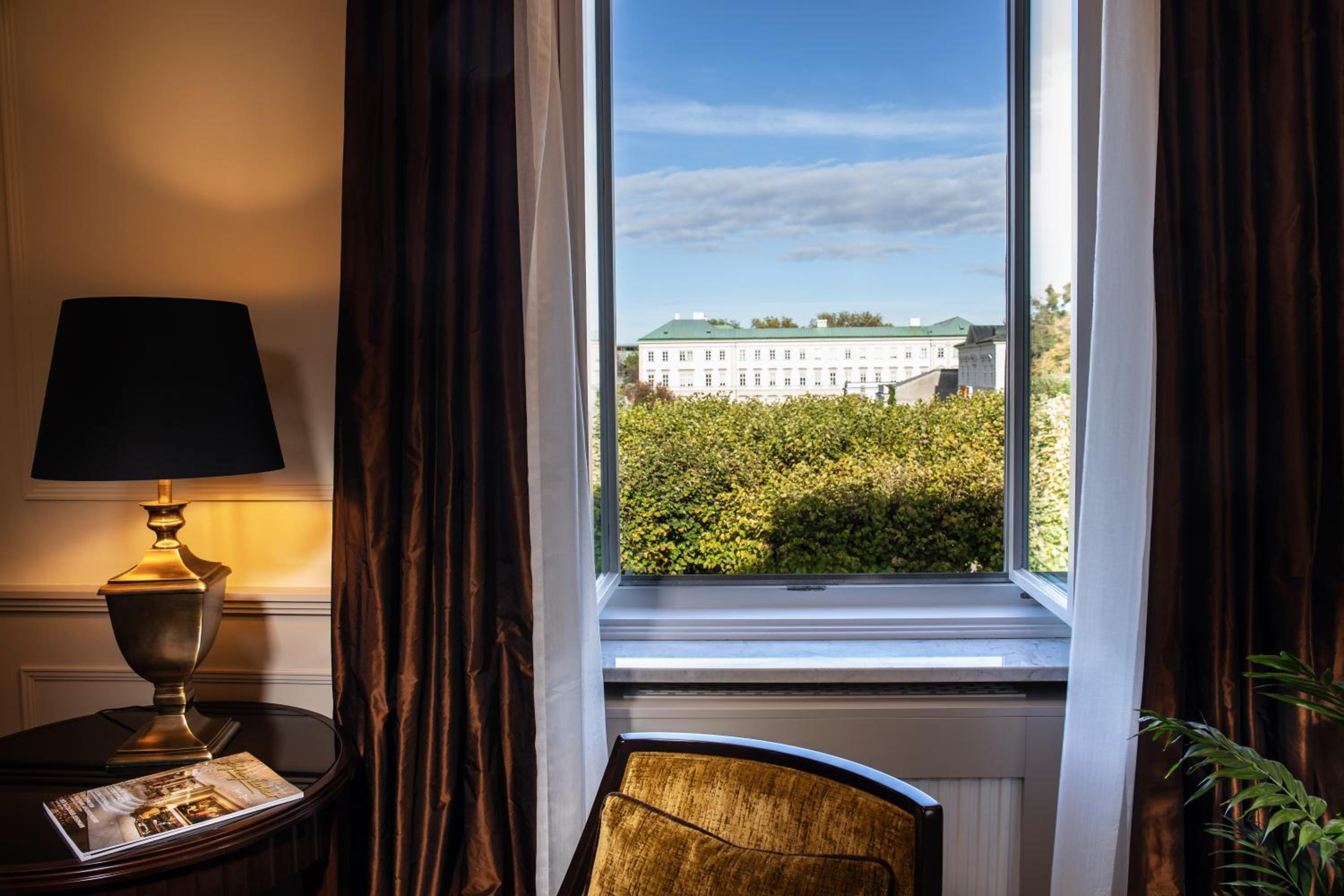 HOTEL BRISTOL