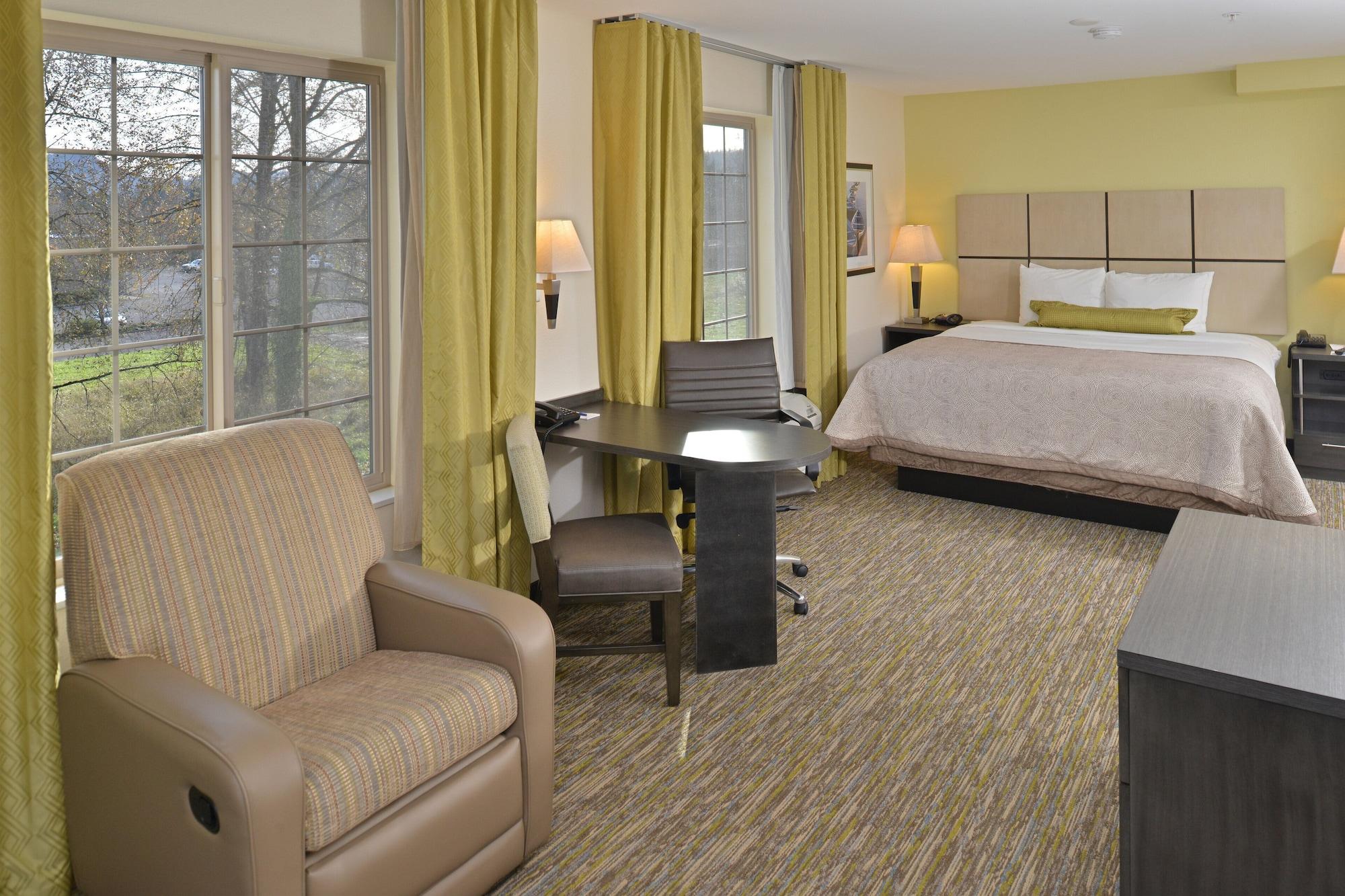 Candlewood Suites Eugene Springfield — 9