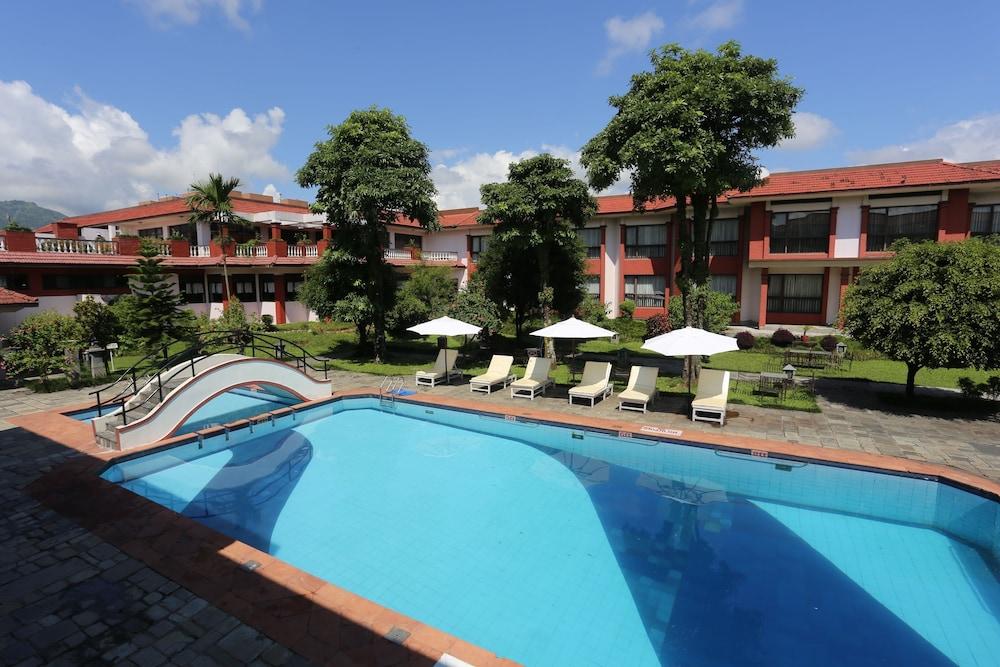 Pokhara Grande — 10