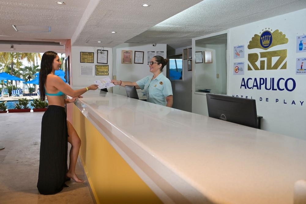Ritz Acapulco 93086 — 8