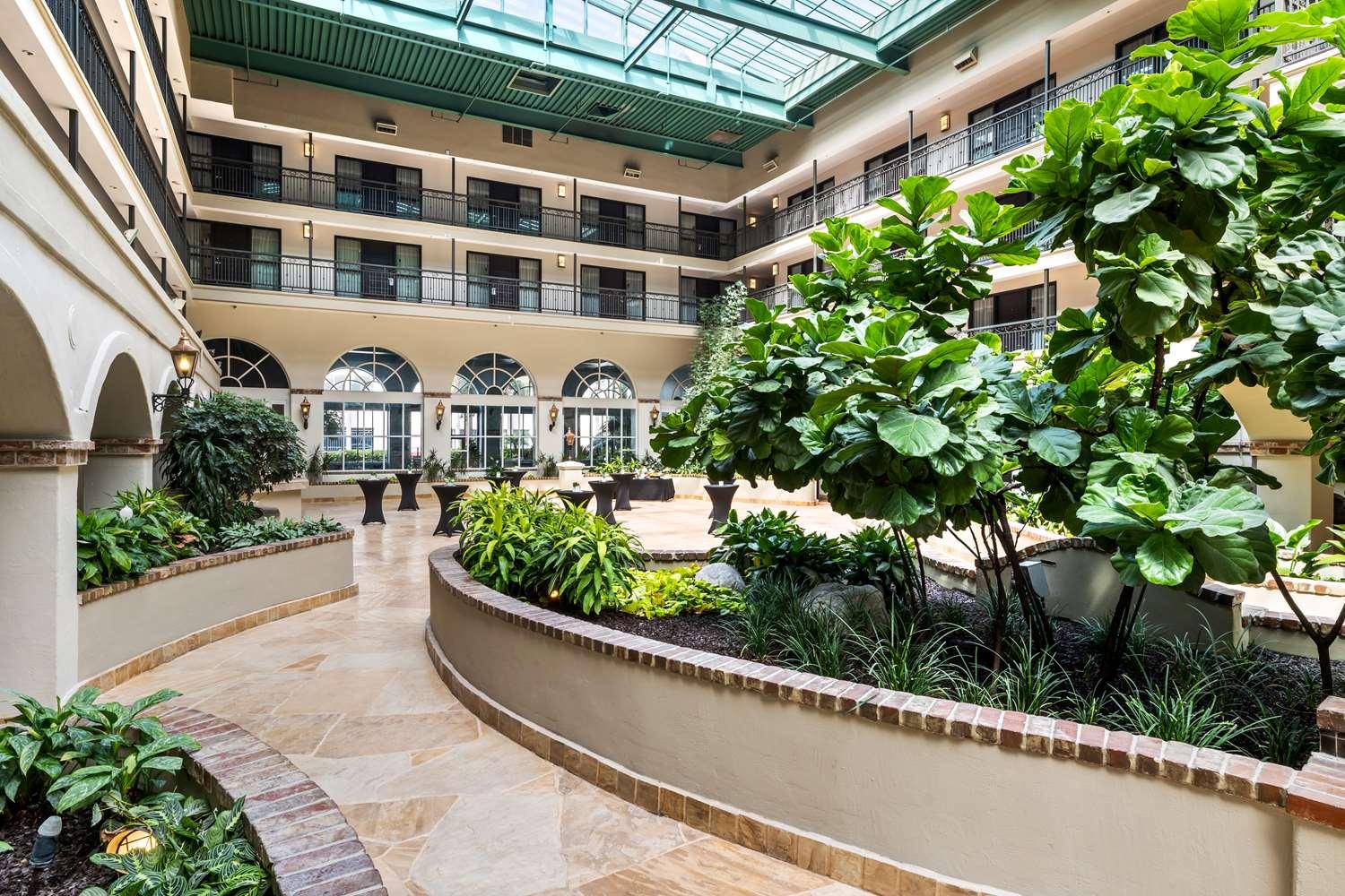 Embassy Suites by Hilton Los Angeles International Airport South — 2