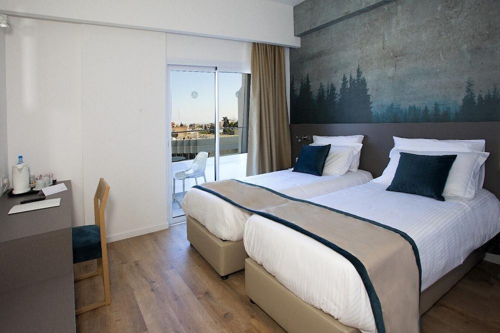 Pefkos City Hotel — 10