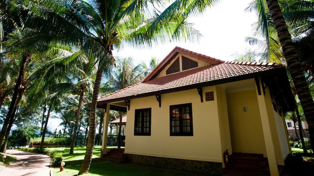 Golden Coast Resort and Spa — 1