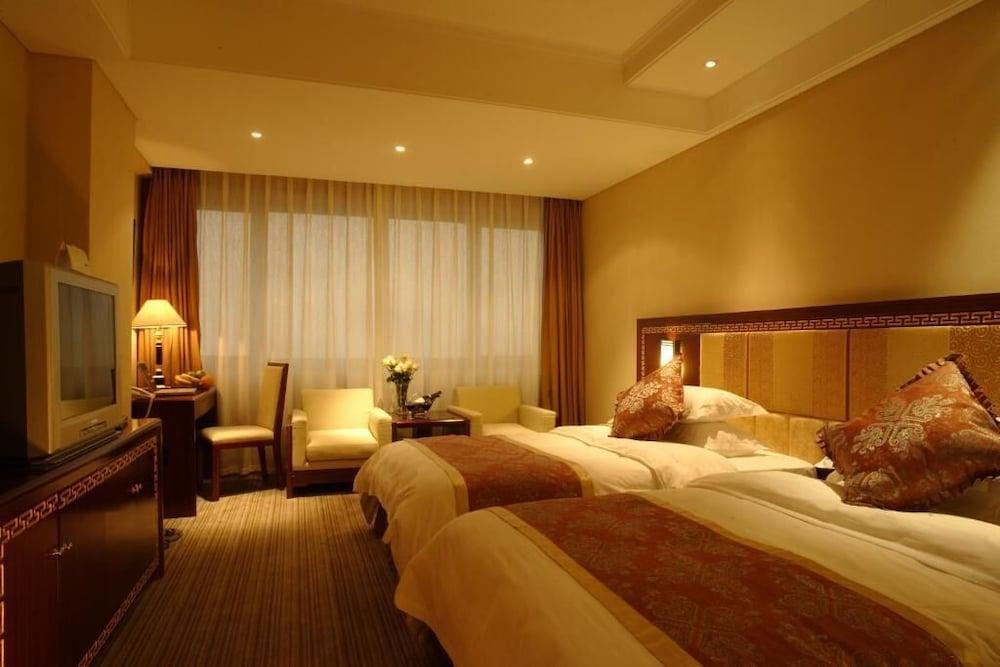 CAPITAL HOTEL BEIJING — 7