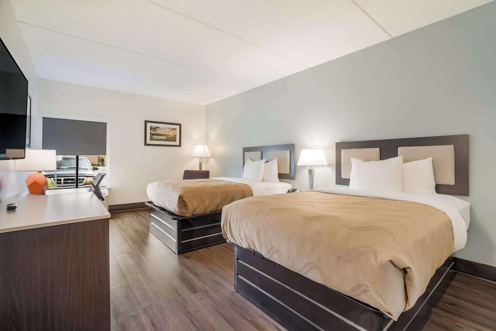 Quality Inn Jacksonville Near Camp Lejeune — 7
