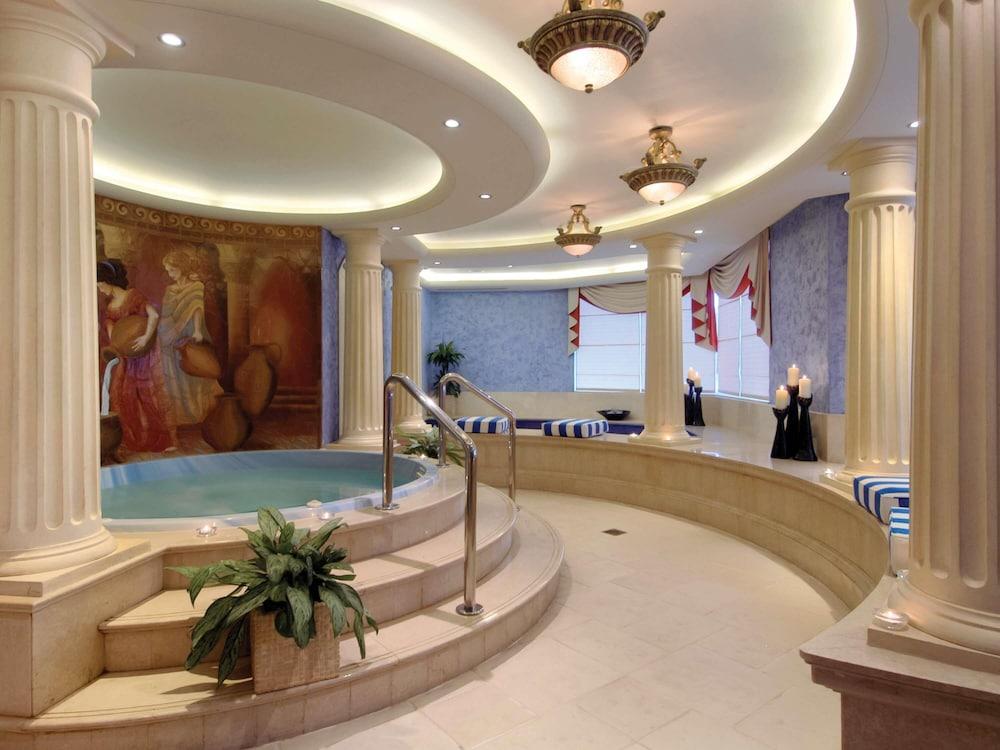 Fairmont Hotel Dubai — 10