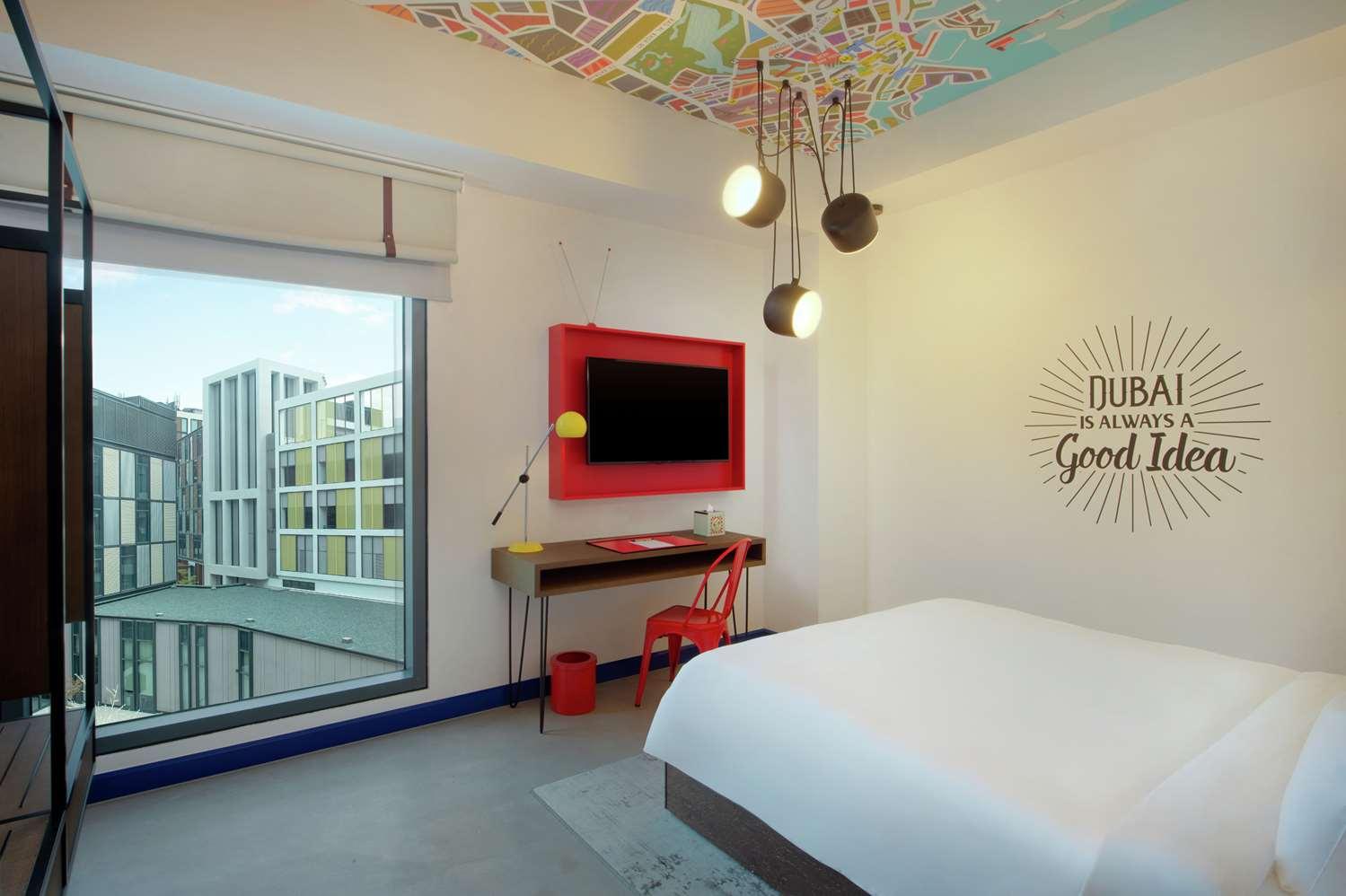Hampton by Hilton Dubai Al Seef — 8