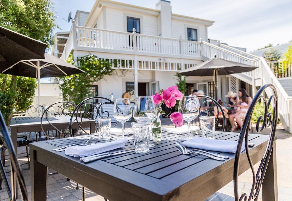 THE MARTINBOROUGH HOTEL 89089 — 8