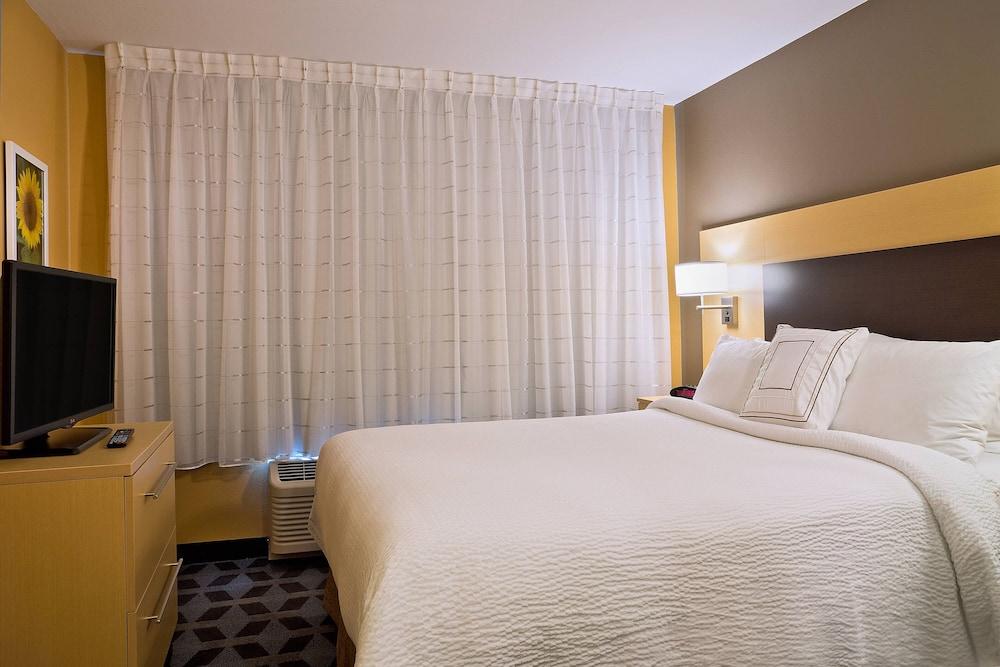 TownePlace Suites Dodge City — 8