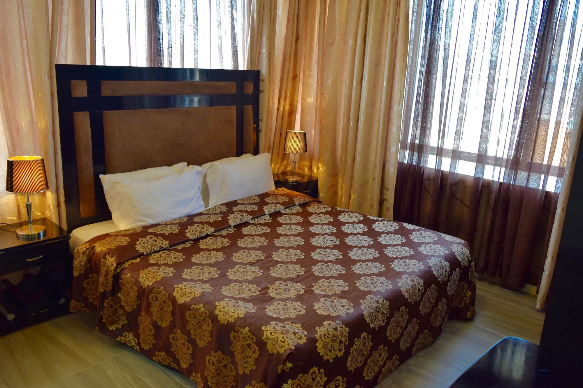 New Avon Hotel — 6